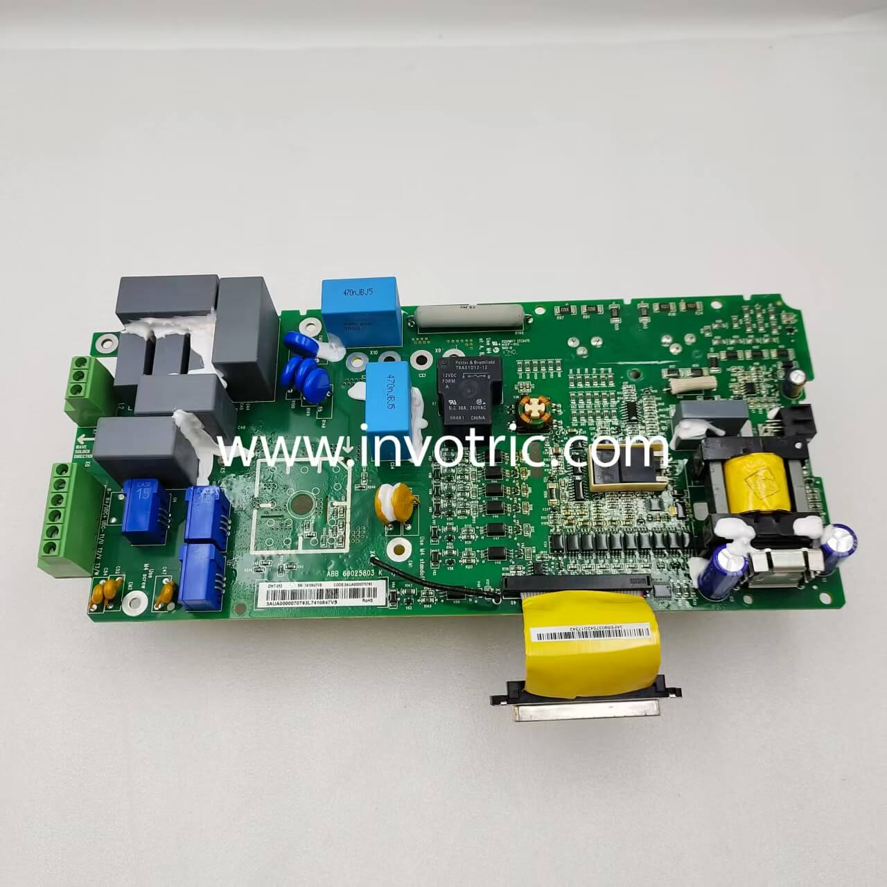 ABB ZINT-512 3AUA0000070793 ACS880 Inverter Drive Board ACS880-01-11A0-5