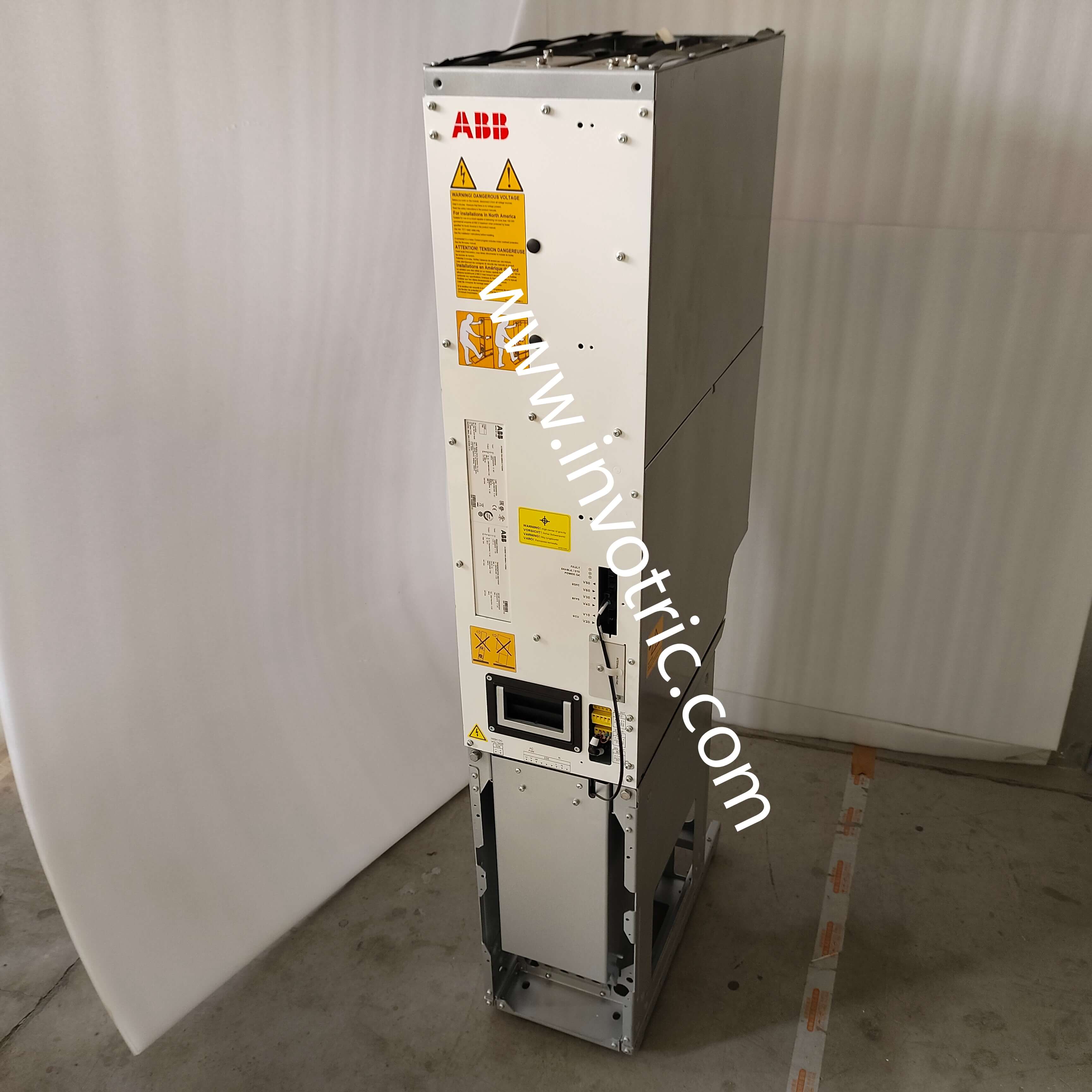 ACS880-104-0600A-7+E205 ABB-3