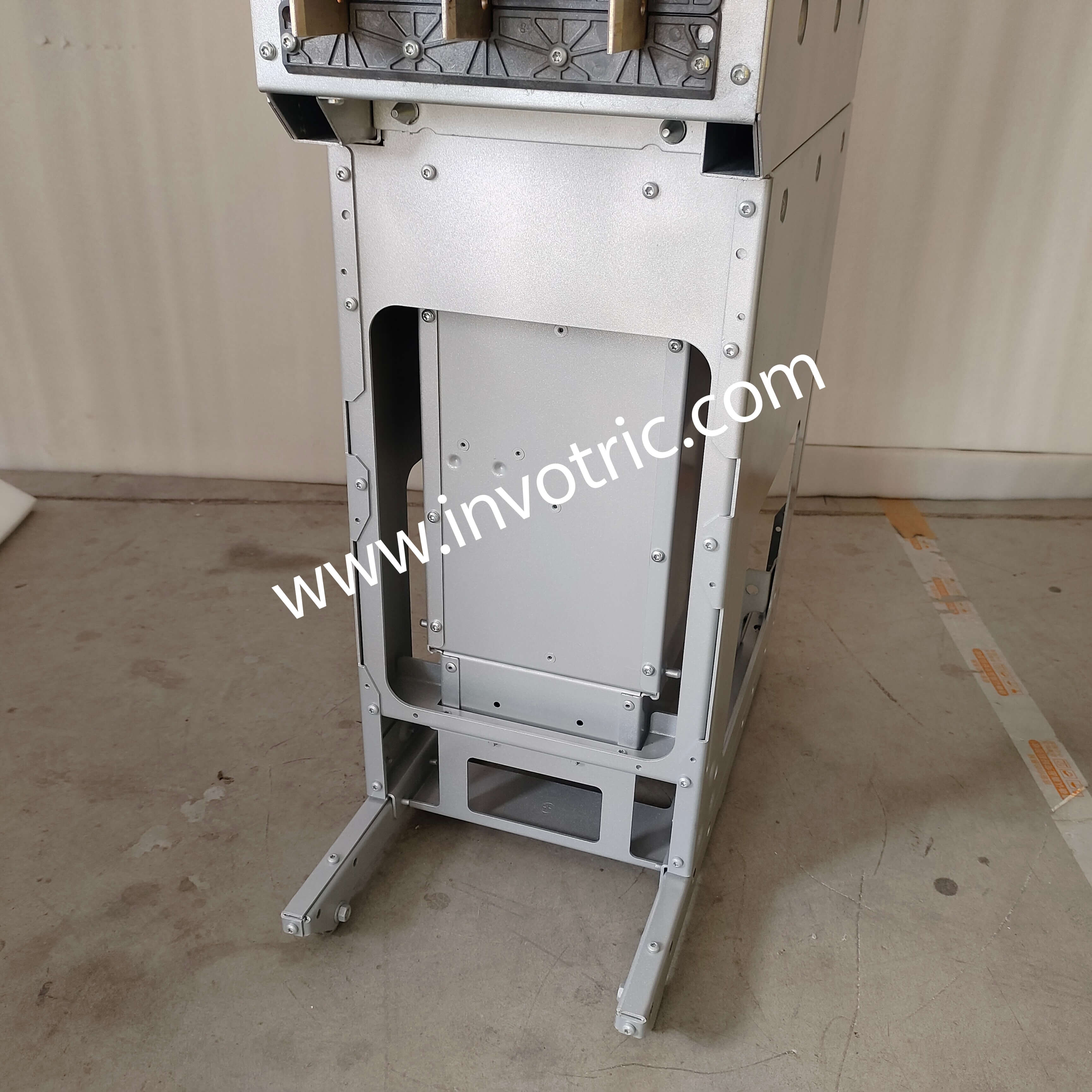 ACS880-104-0600A-7+E205 ABB-4