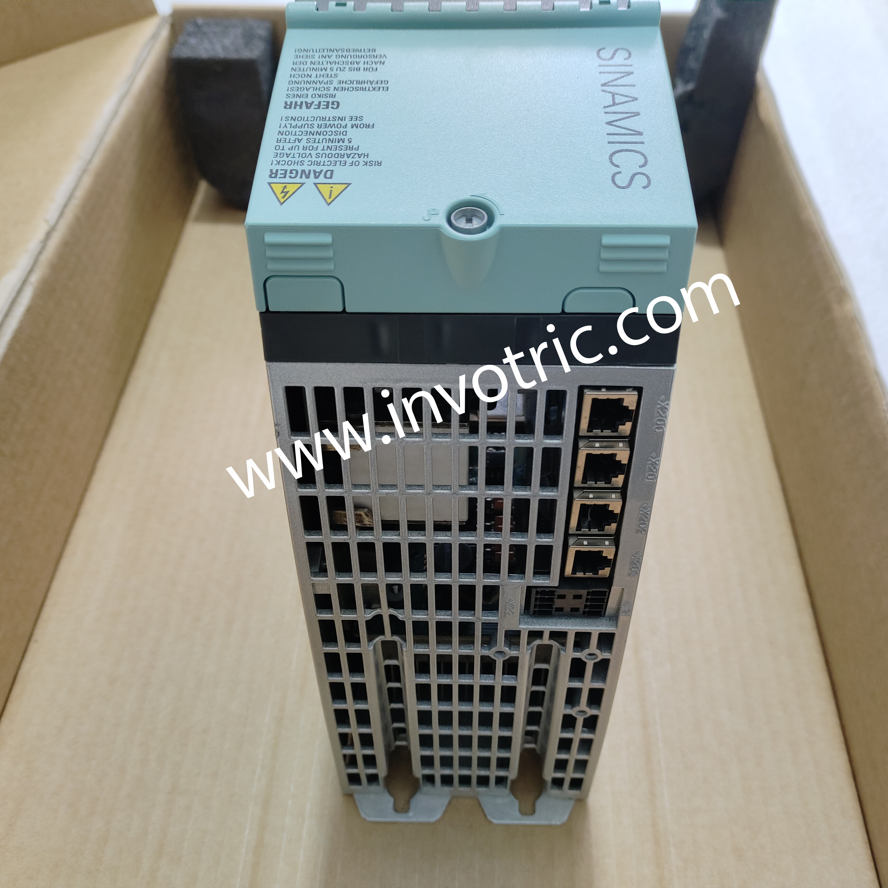 6SL3120-2TE21-8AA3-1